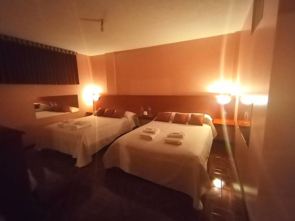 Hostal Sauna Water Palace กีโต ภายนอก รูปภาพ