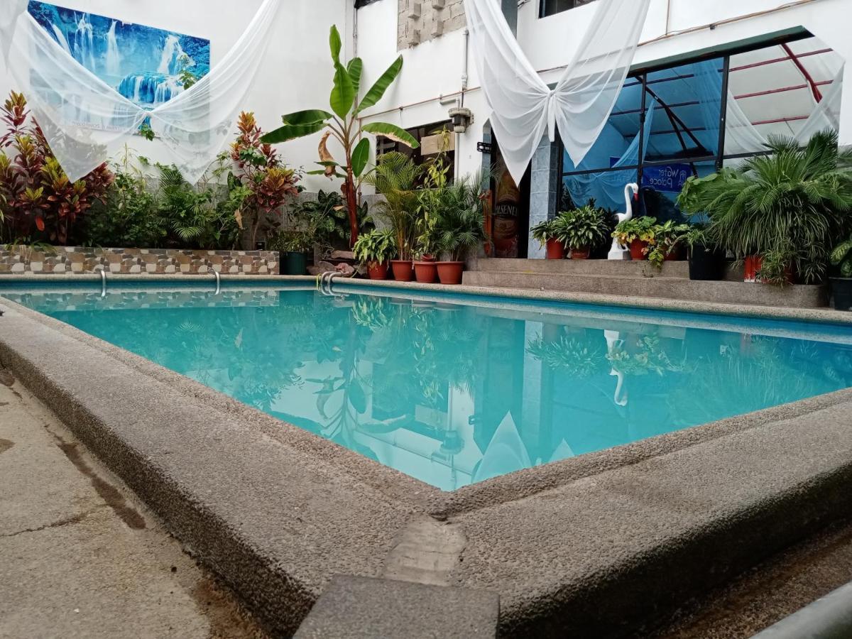 Hostal Sauna Water Palace กีโต ภายนอก รูปภาพ